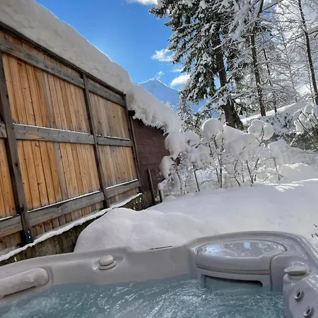 Polar Chalet